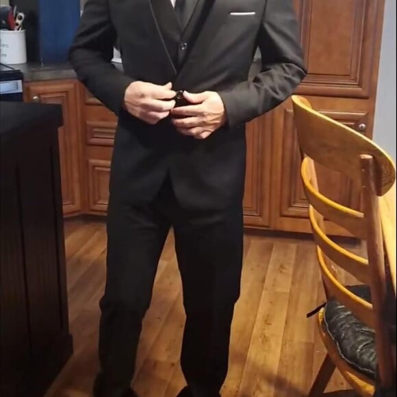 Elegant 3 Piece Slim Fit Beige Suit for Men - Perfect for Weddings & Events - Picture 5 of 8